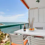 Stunning Holidays, Large Terrace On The Sea Apartman *