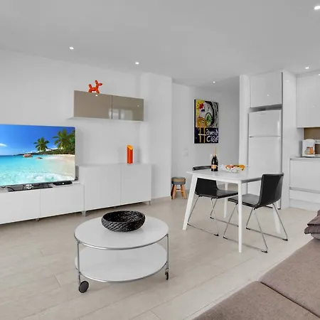 Stunning Holidays, Large Terrace On The Sea * Los Cristianos (Tenerife)